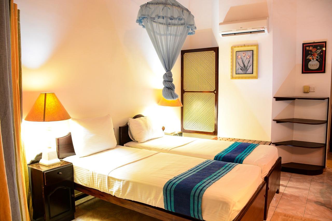Ranmal Beach Hotel Hikkaduwa Oda fotoğraf