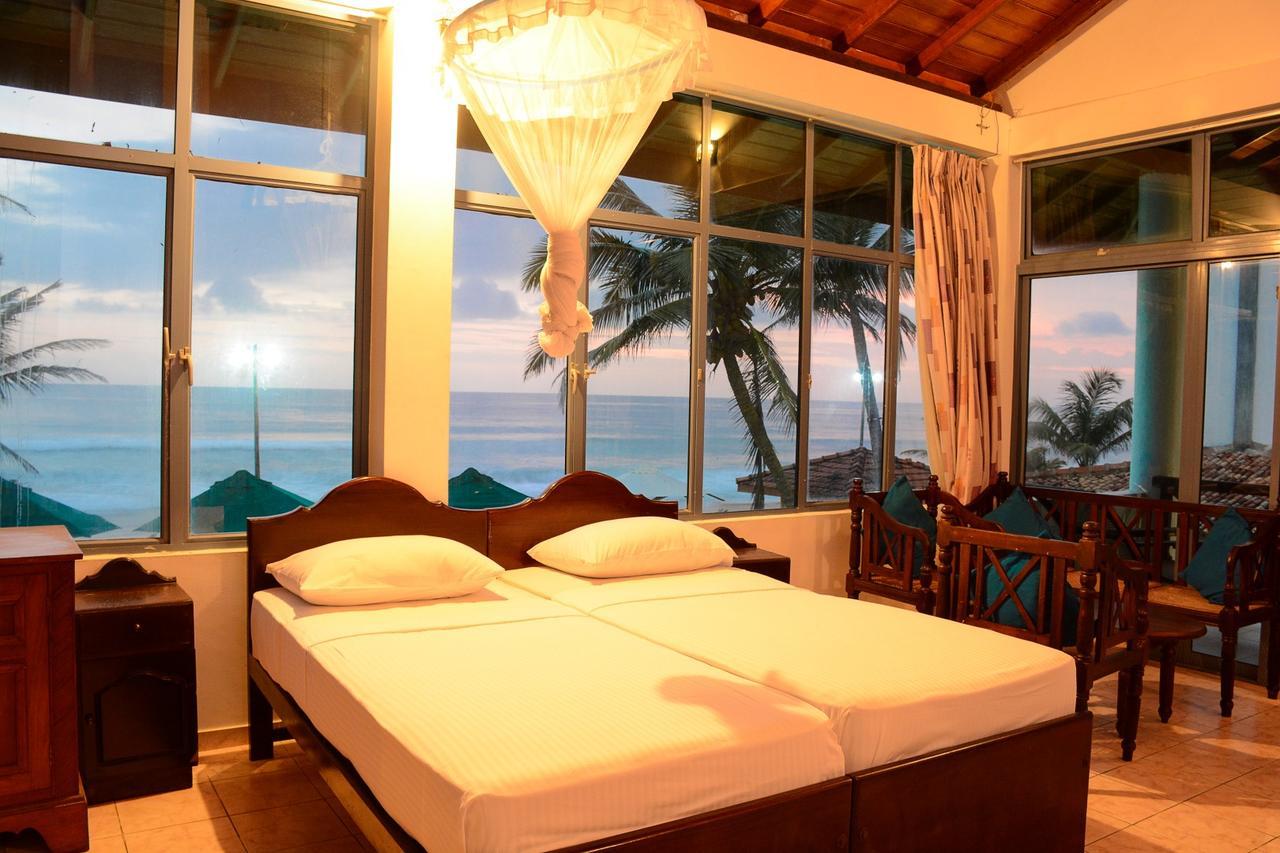 Ranmal Beach Hotel Hikkaduwa Dış mekan fotoğraf